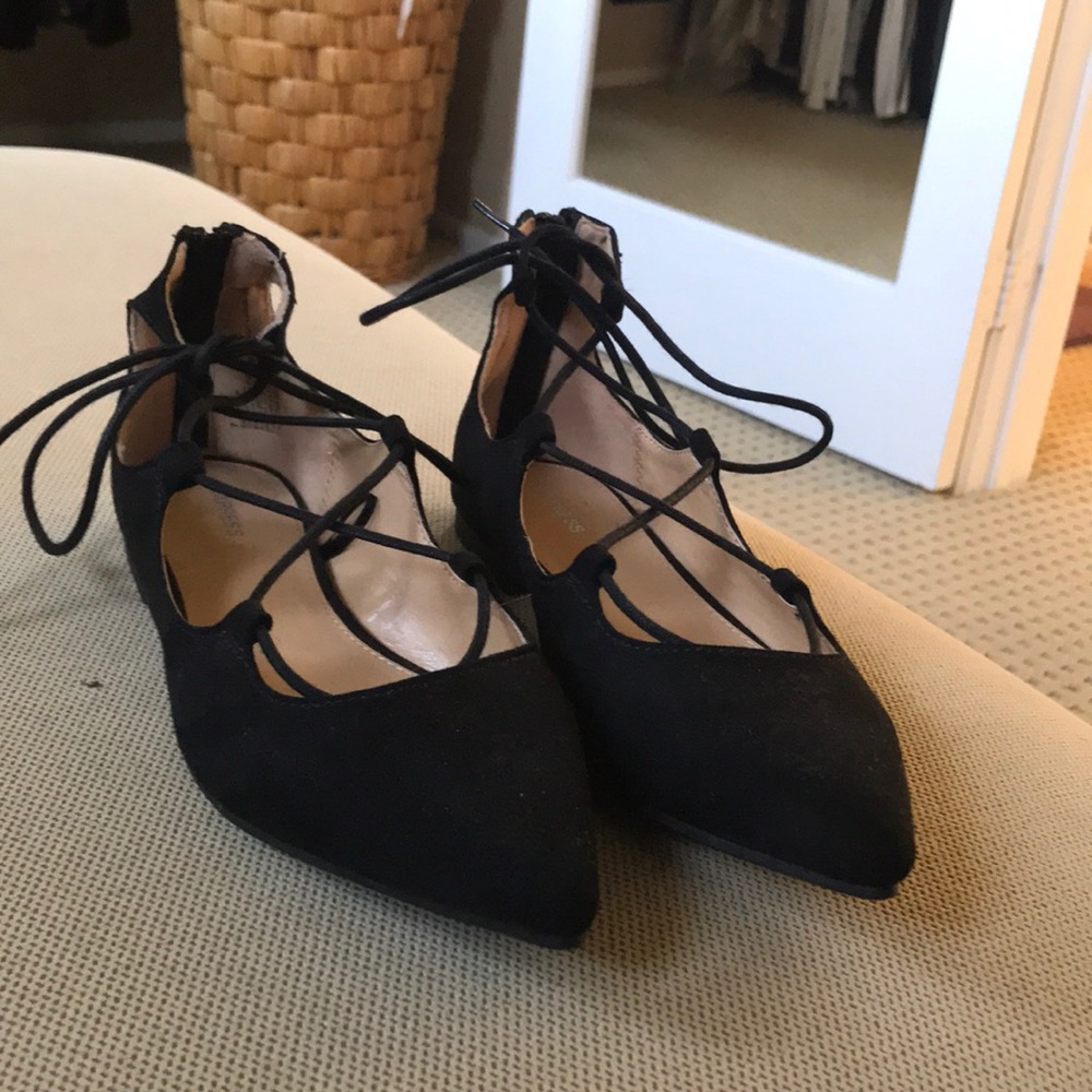Express lace up flats size 7 NWOT!!